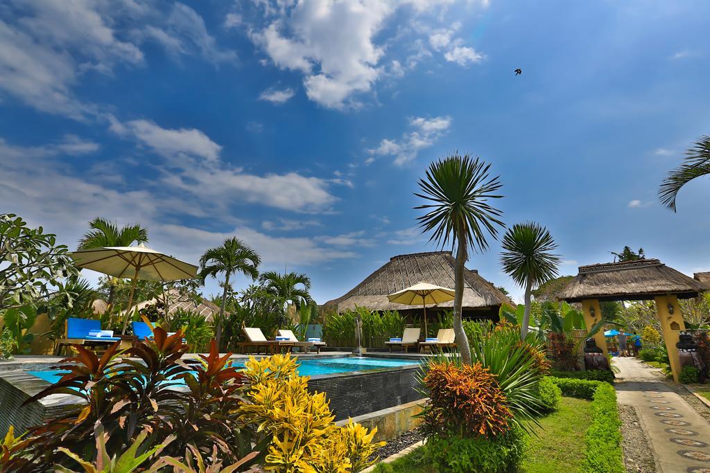 Sunset Coin Lembongan Hotel Exterior photo